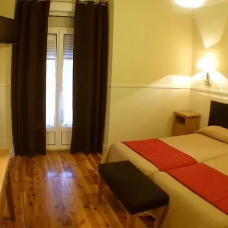 Hostal Canovas-2
